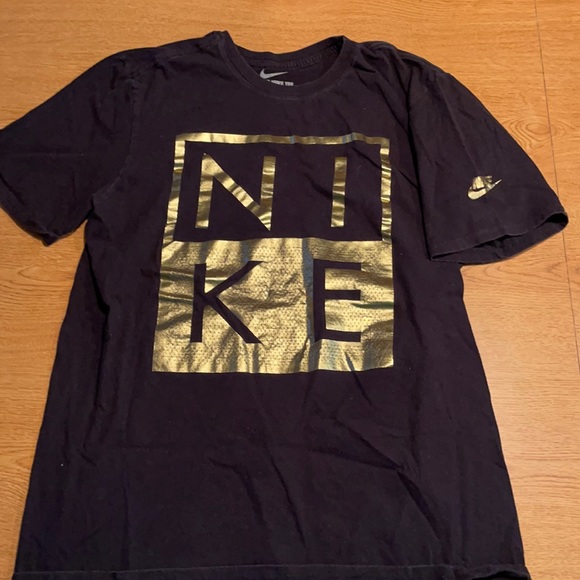 unique nike shirts
